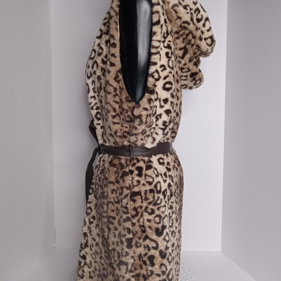 JOU JOU FAUX FUR ANIMAL PRINT VEST WITH BELT & HOOD FULLY LINED‎ SIZE LARGE VGC - Picture 7 of 13